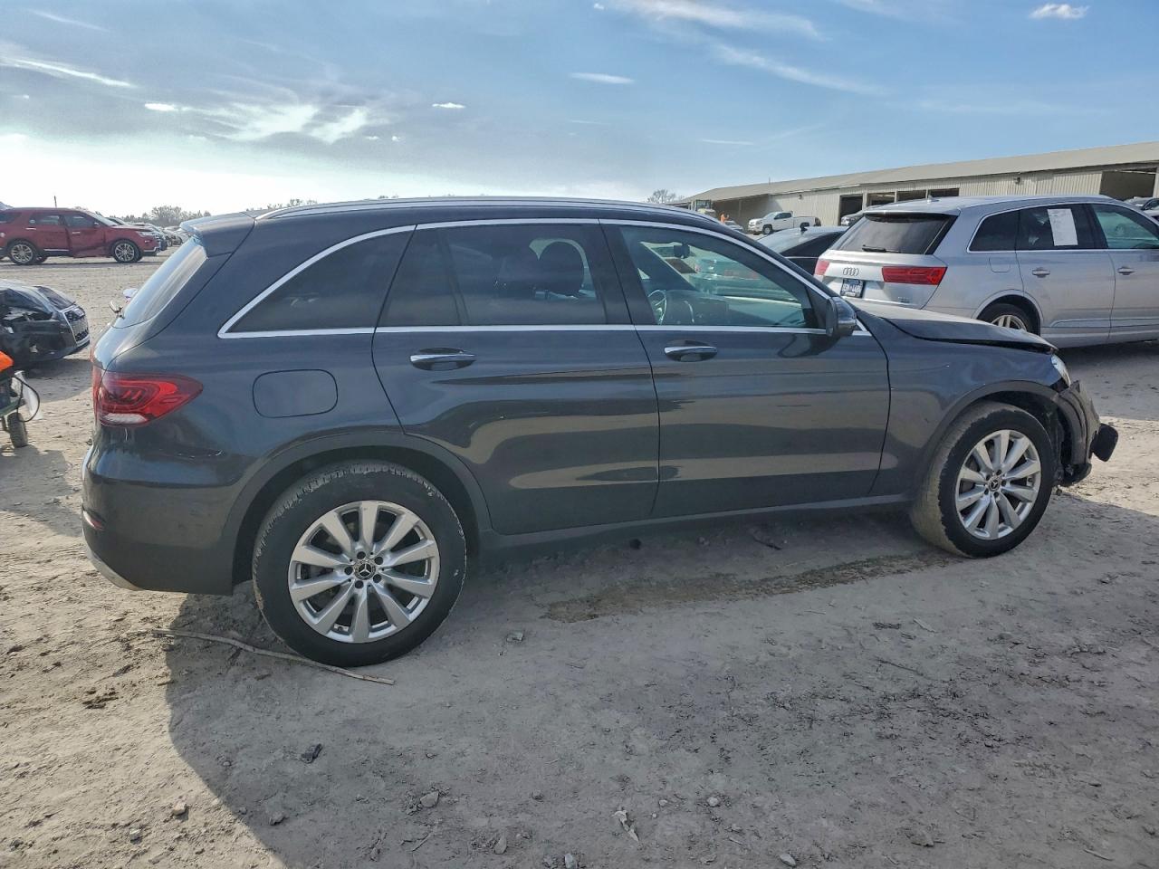 2020 Mercedes-Benz Glc class VIN WDC0G8DB0LF704961 photo 3