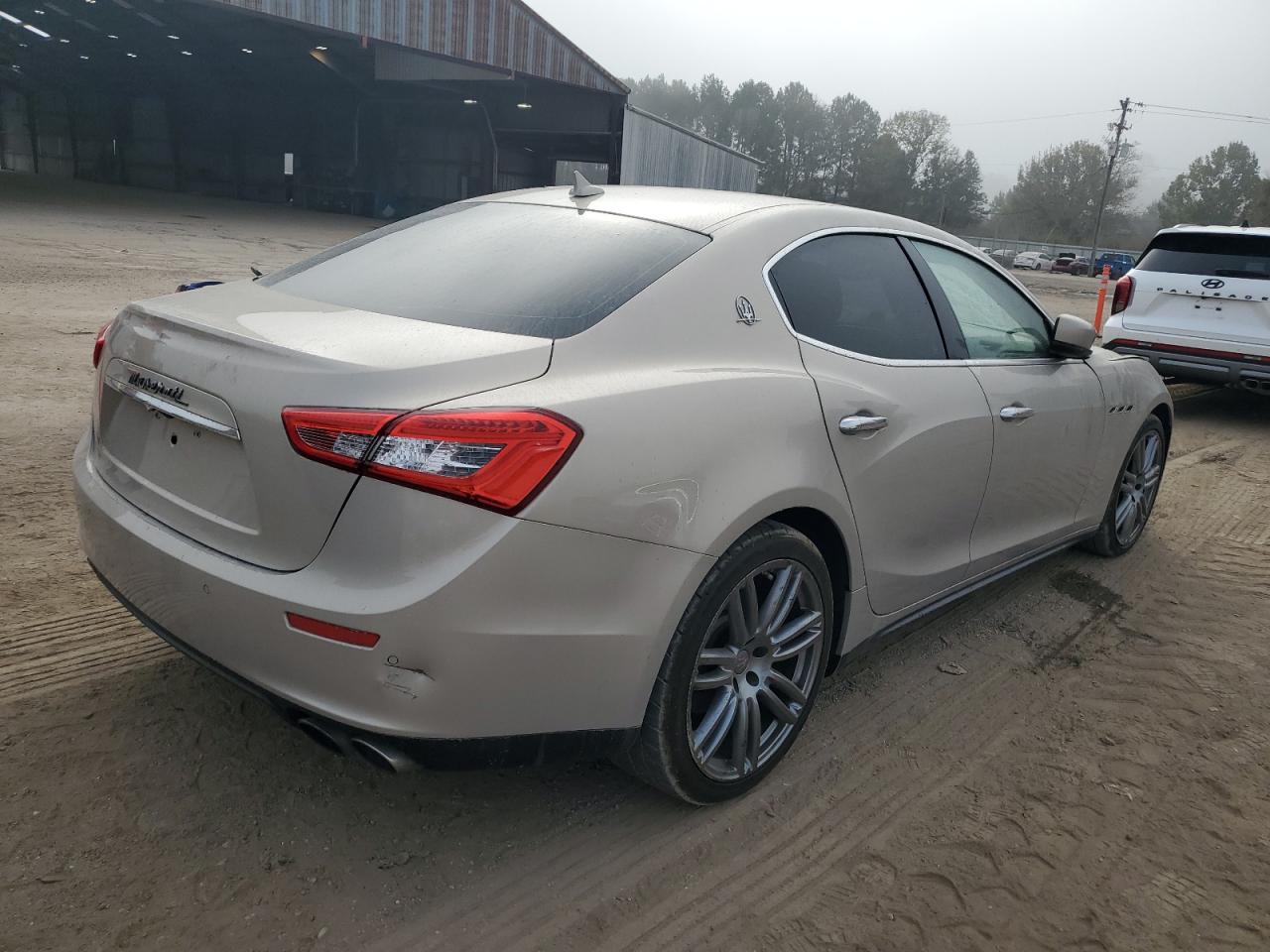 2016 Maserati All models VIN ZAM57XSA9G1168476 photo 3