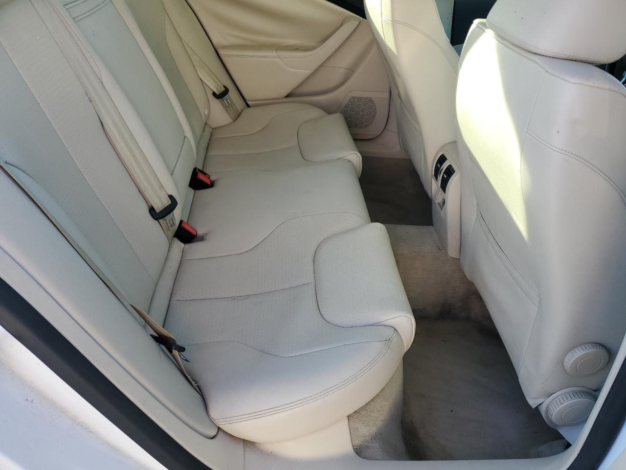 2010 Volkswagen Passat VIN WVWJM7AN6AP028776 photo 10