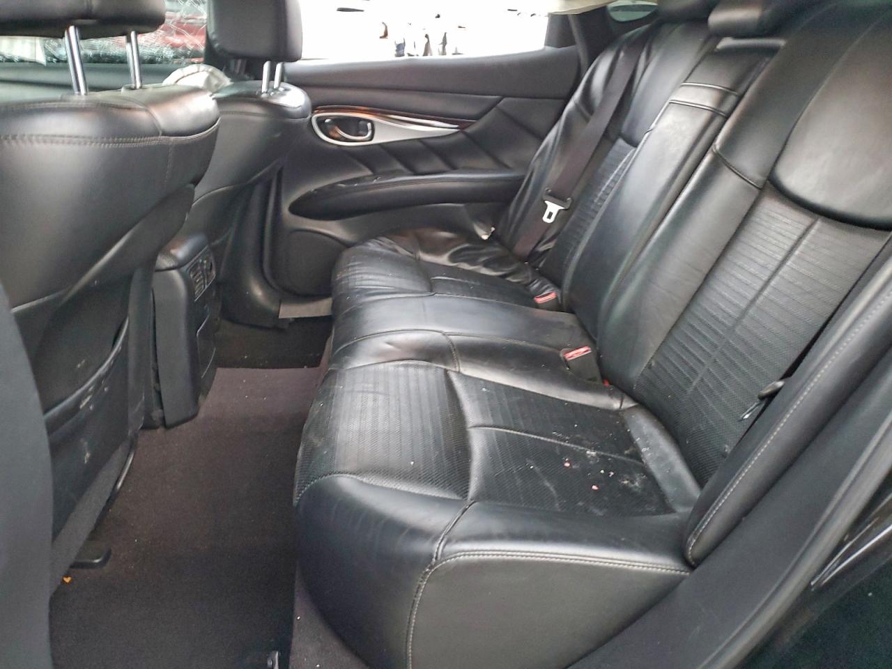 2017 Infiniti Q70 VIN JN1BY1AP9HM740768 photo 10