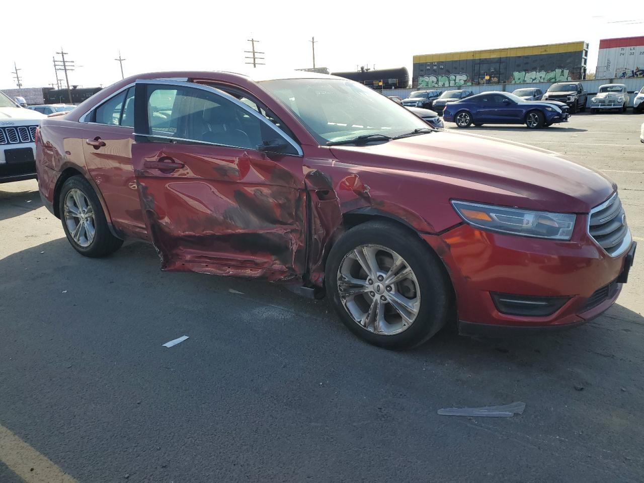 2015 Ford Taurus VIN 1FAHP2E82FG172982 photo 4