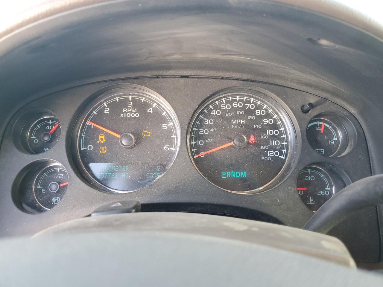 2010 Chevrolet Suburban VIN 1GNUKJE32AR172023 photo 9