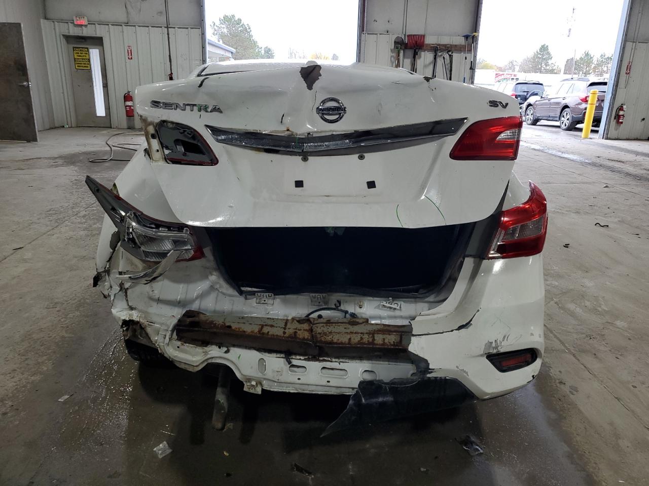 2017 Niss Sentra VIN 3N1AB7AP3HY301806 photo 6