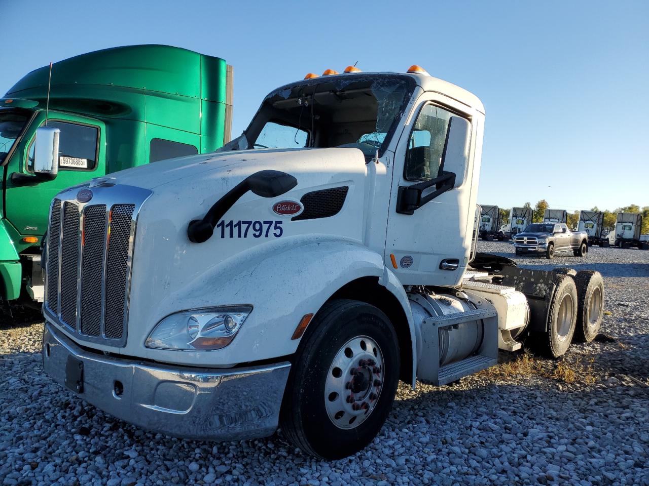 2021 PETERBILT All models VIN 1XPBDP9XXMD644107 photo 2