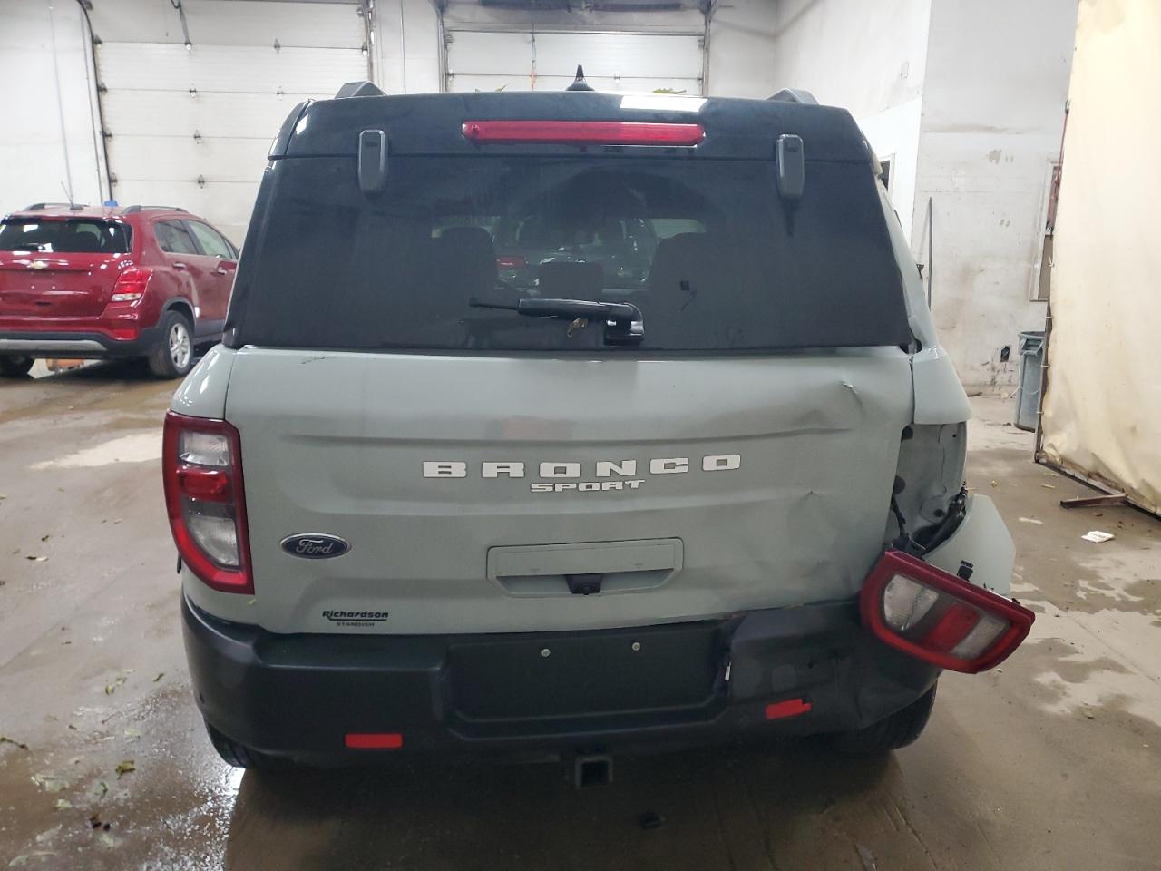2022 Ford Bronco VIN 3FMCR9C66NRE30108 photo 6