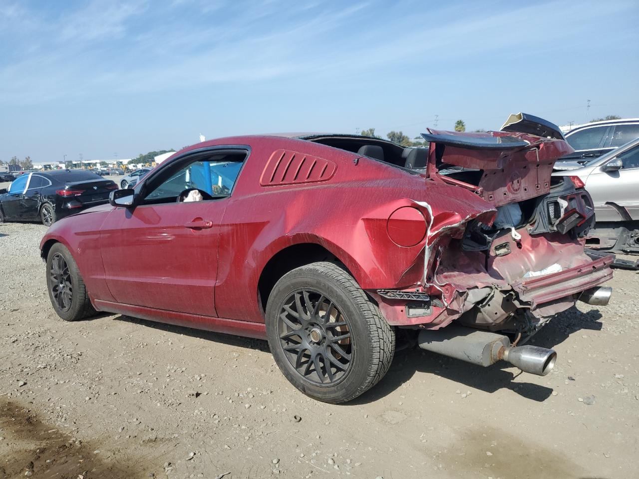 2014 Ford All models VIN 1ZVBP8AM2E5332260 photo 2
