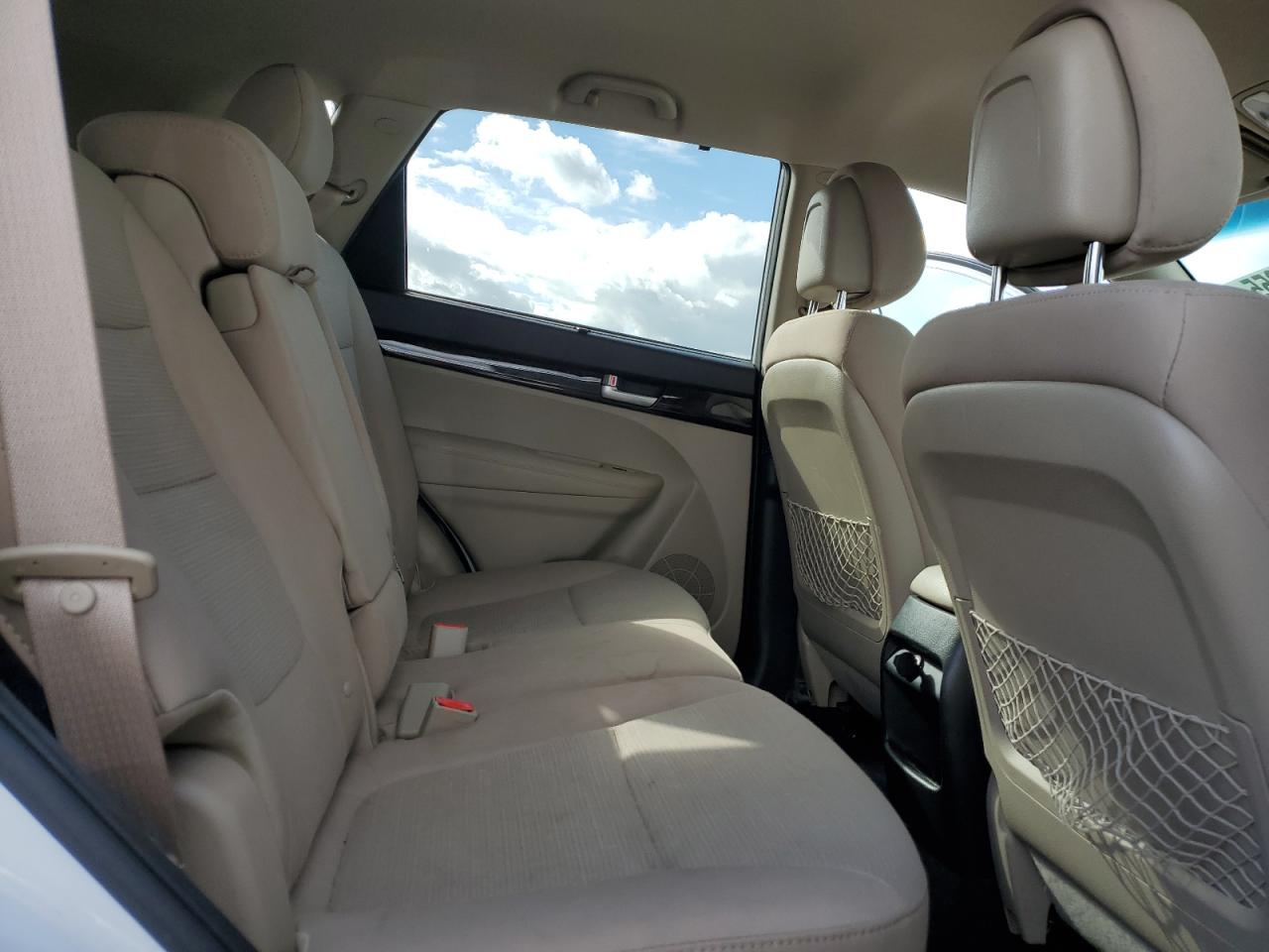2014 Kia Sorento VIN 5XYKTCA69EG528416 photo 11
