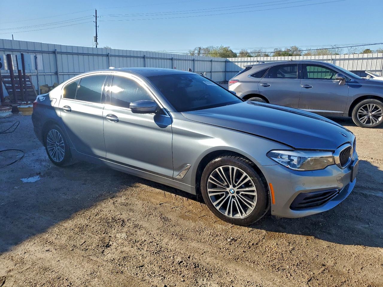 2019 BMW 5 series VIN WBAJA7C55KWW49596 photo 4