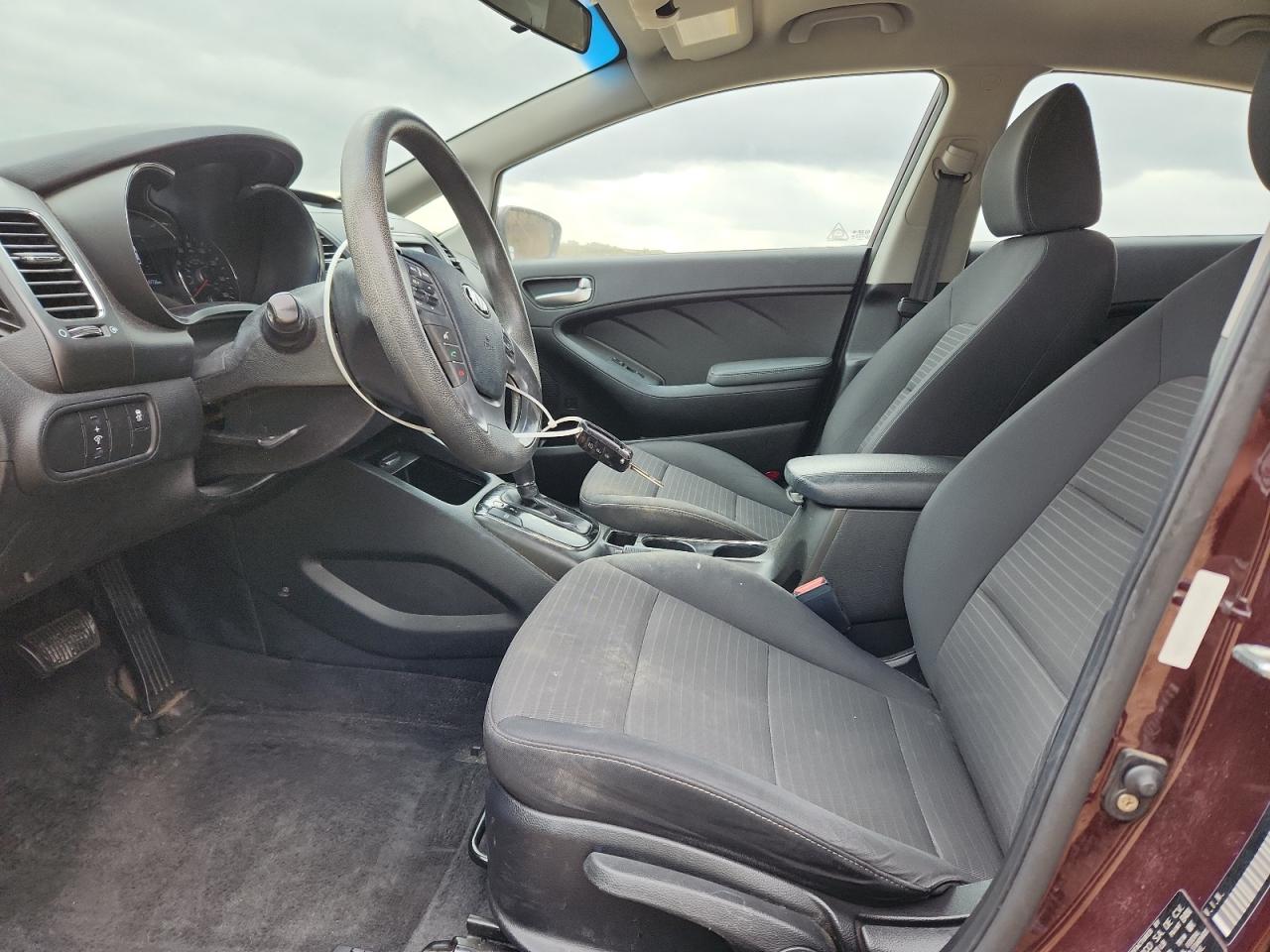 2018 Kia Forte VIN 3KPFL4A76JE198984 photo 7