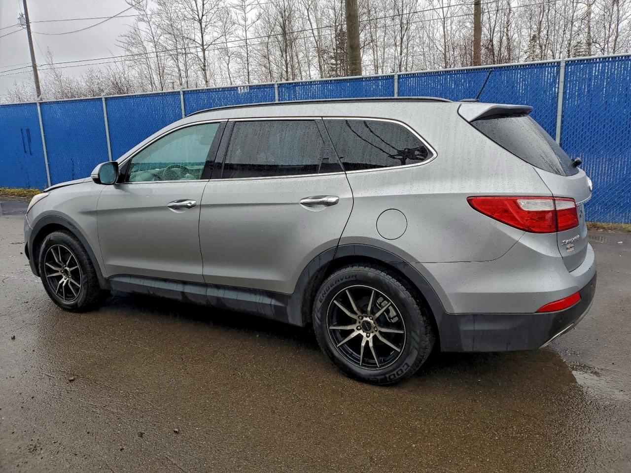 2014 Hyundai Santa fe VIN KM8SNDHF0EU062746 photo 2