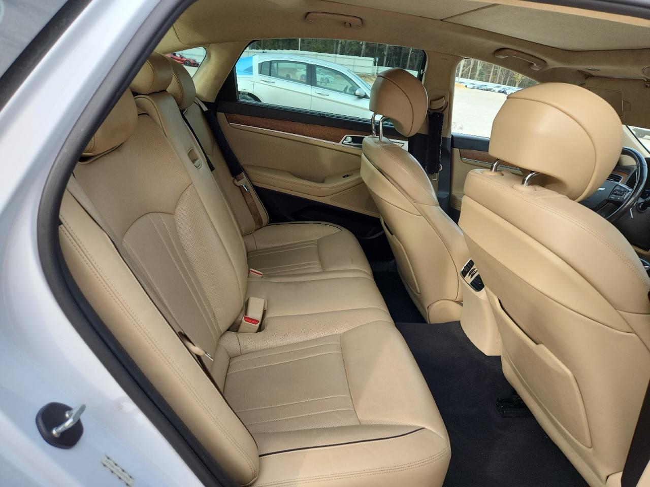2018 Genesis G80 VIN KMHGN4JF8JU256922 photo 10
