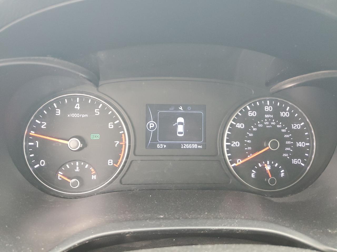 2017 Kia Optima VIN 5XXGT4L30HG172977 photo 9