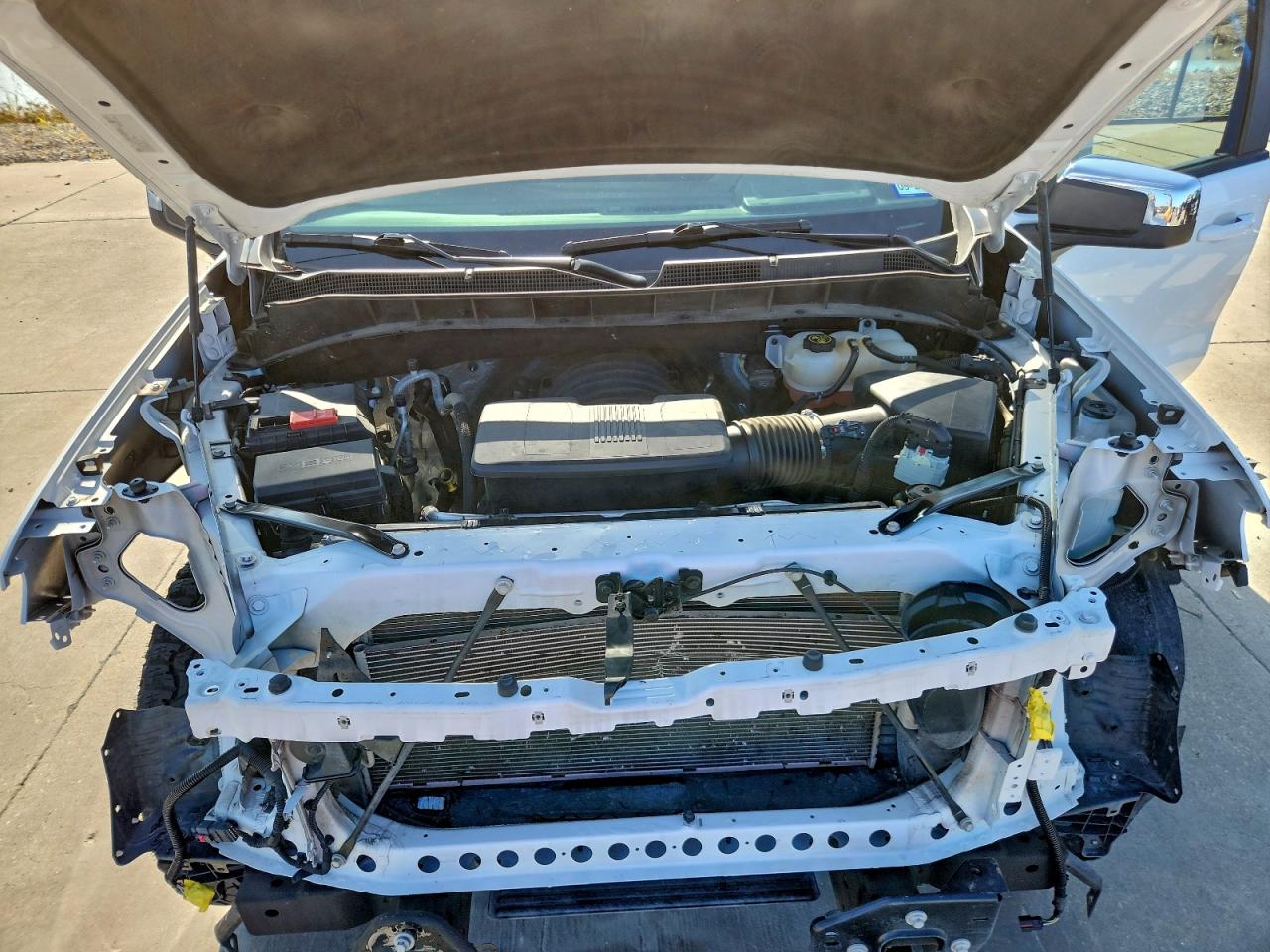 2023 Chevrolet All models VIN 2GCUDDEDXP1145151 photo 11