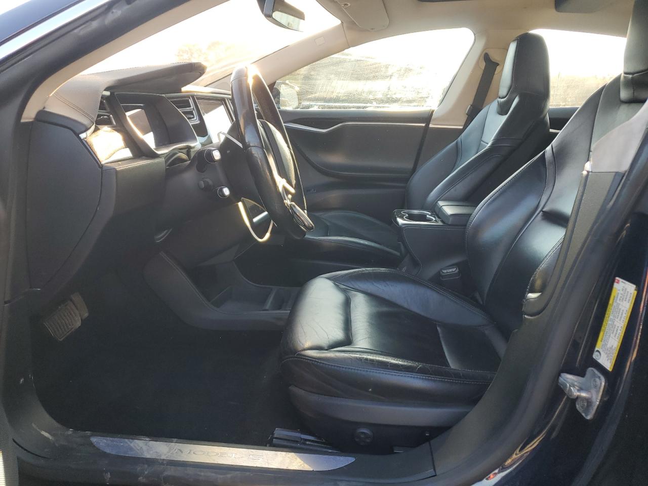 2015 Tesla Model s VIN 5YJSA1H2XFF084033 photo 7