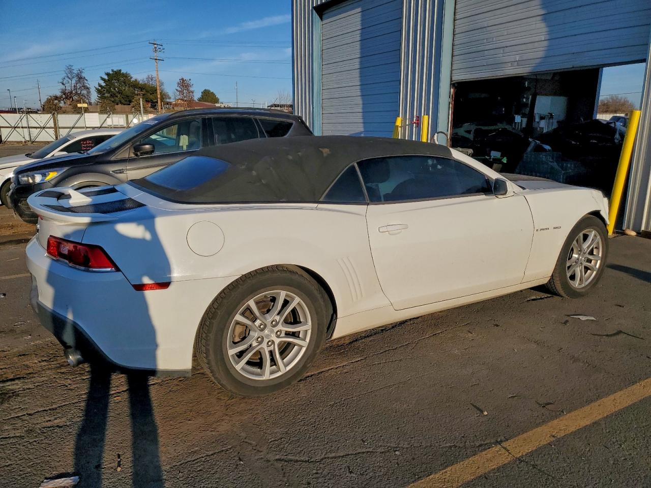 2014 Chev Camaro VIN 2G1FB3D32E9269715 photo 3