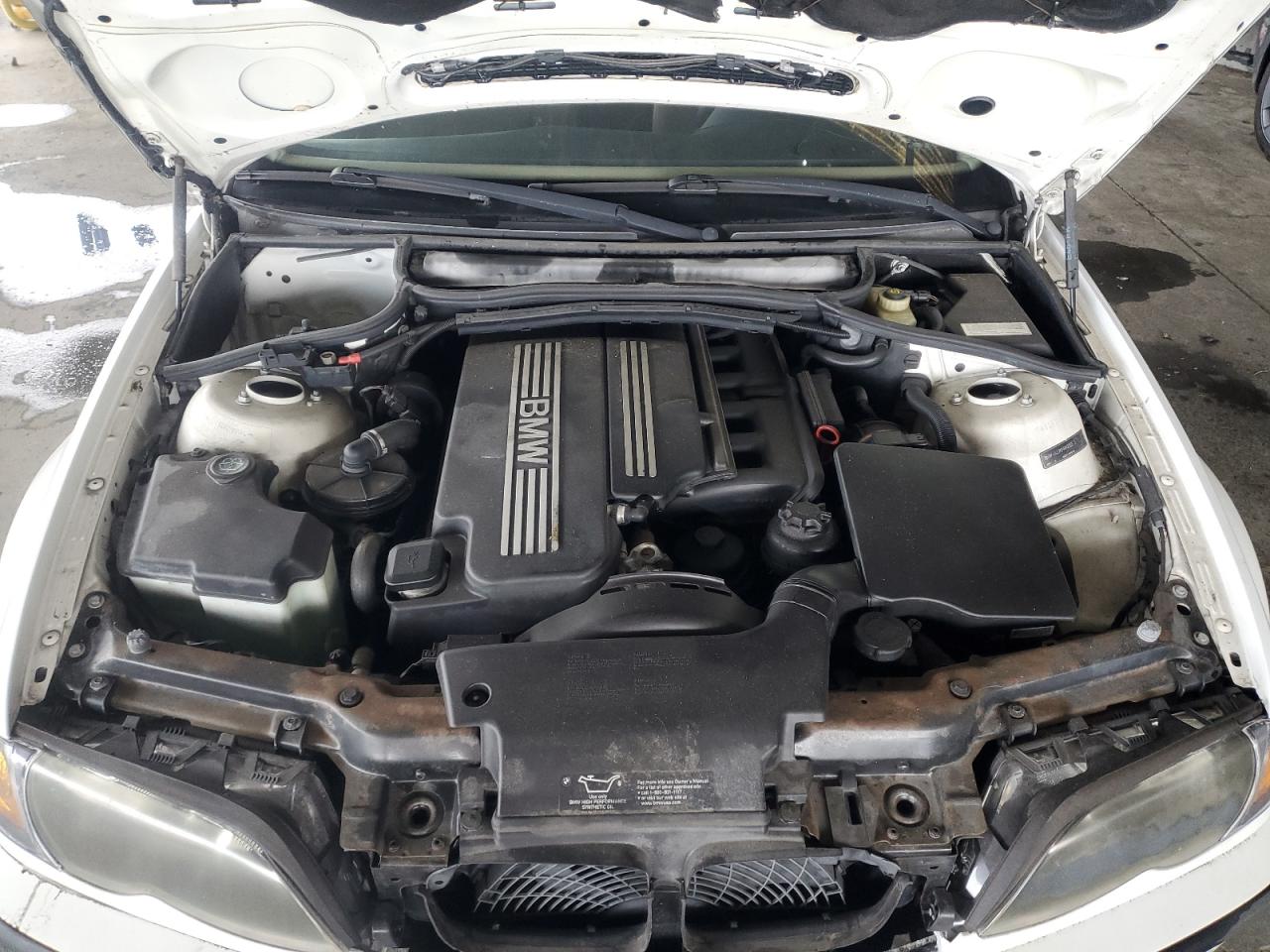 2004 BMW 3 series VIN WBAAZ334X4KP88884 photo 11