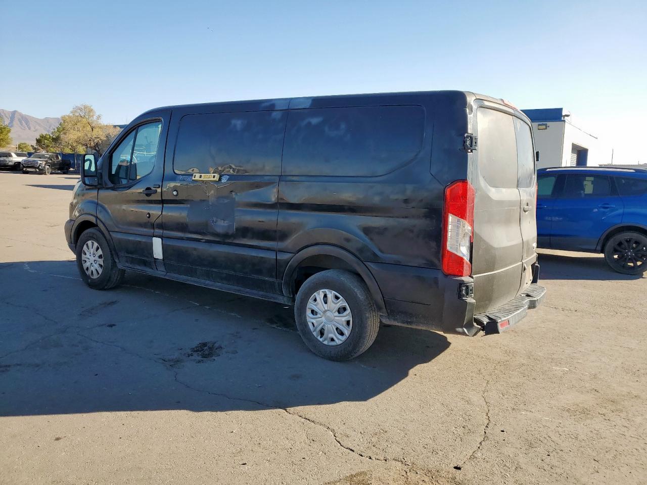 2015 Ford All models VIN 1FTNE1YM6FKB27353 photo 2