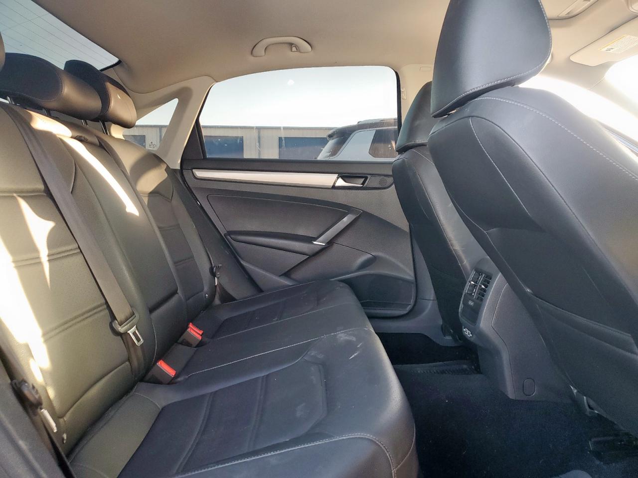 2022 Volkswagen Passat VIN 1VWSA7A39NC004137 photo 10