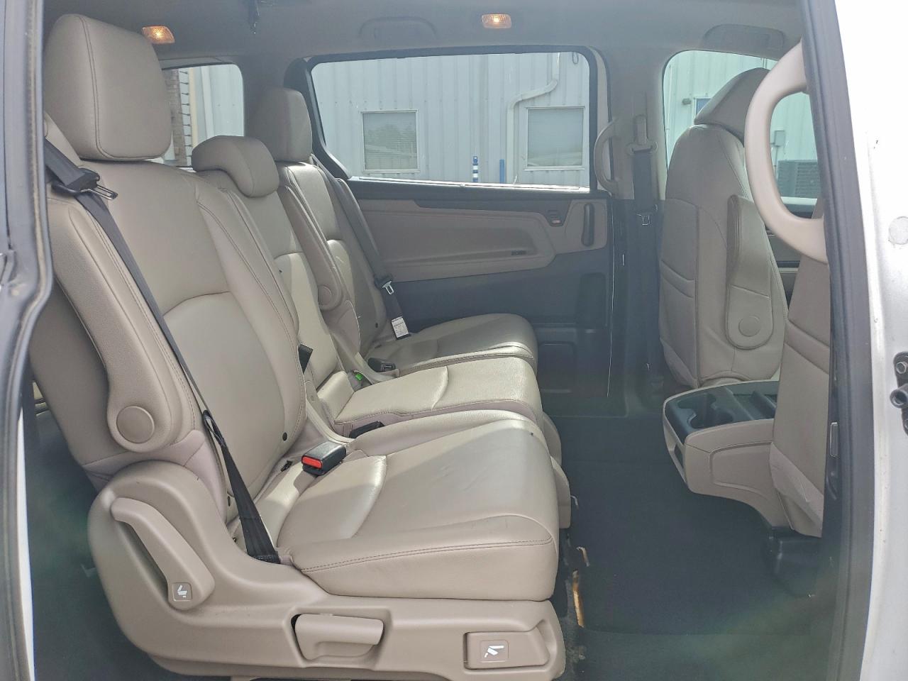 2022 Honda All models VIN 5FNRL6H74NB036205 photo 11