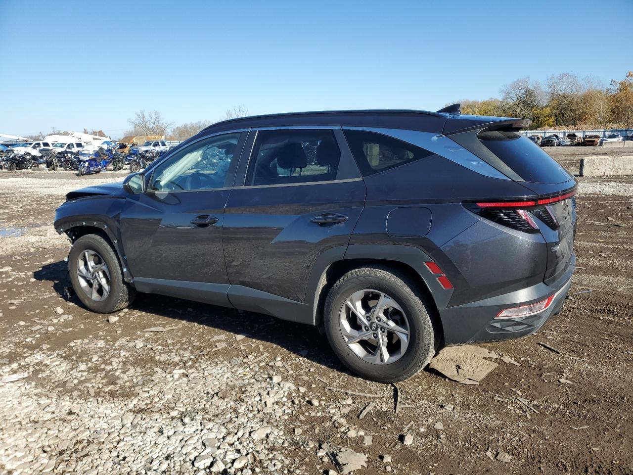 2022 Hyundai Tucson VIN 5NMJB3AE3NH090536 photo 2