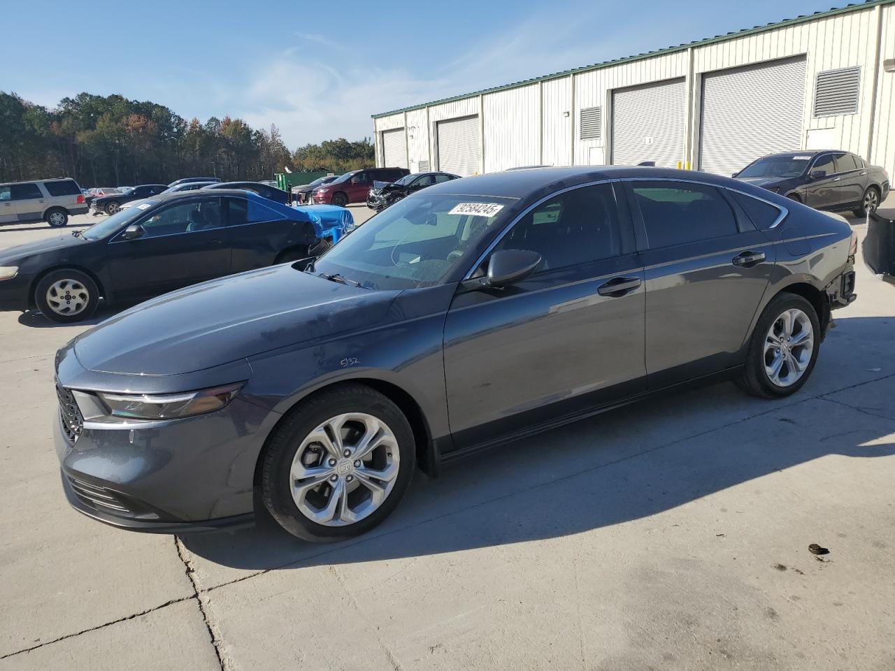 2024 Honda Accord VIN 1HGCY1F25RA085530 photo 1