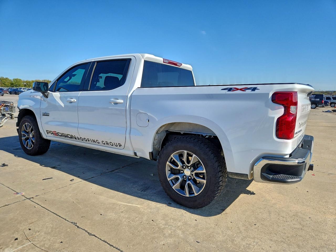 2023 Chevrolet All models VIN 2GCUDDEDXP1145151 photo 2
