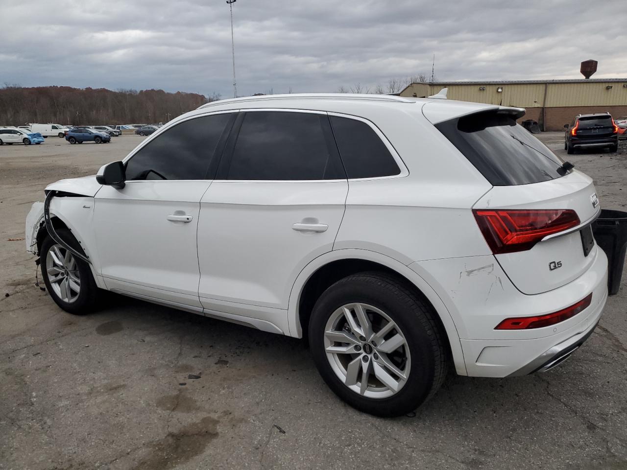 2023 AUDI Q5 VIN WA1GAAFY2P2155088 photo 2