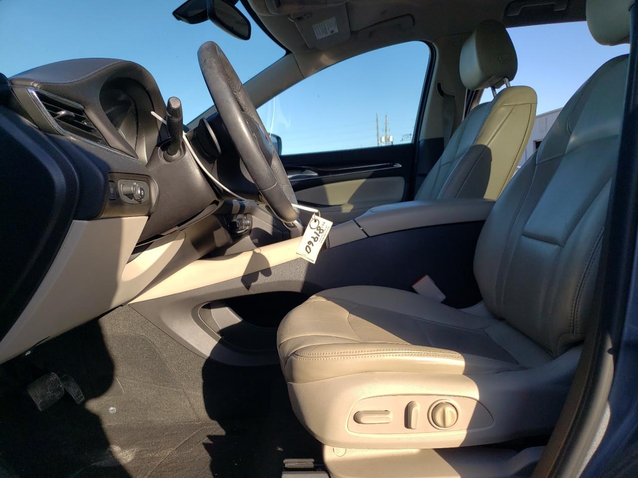 2018 Buick Enclave VIN 5GAERBKW5JJ138560 photo 7