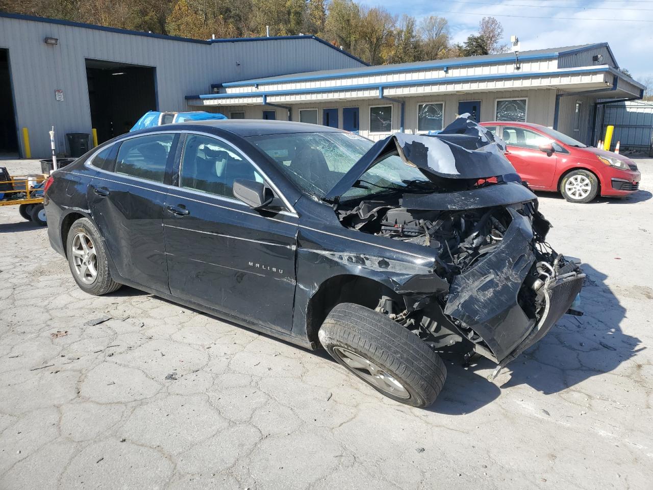 2018 Chev Malibu VIN 1G1ZB5ST2JF228031 photo 4