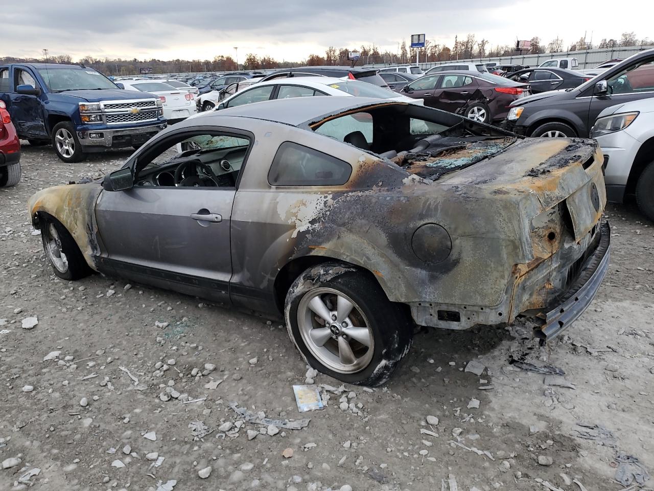 2006 Ford All models VIN 1ZVHT80NX65249337 photo 2