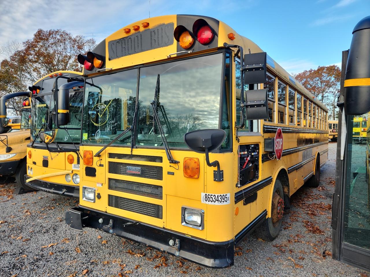 2011 THOMAS Saf-t-line VIN 1T88M4E22B1136103 photo 2