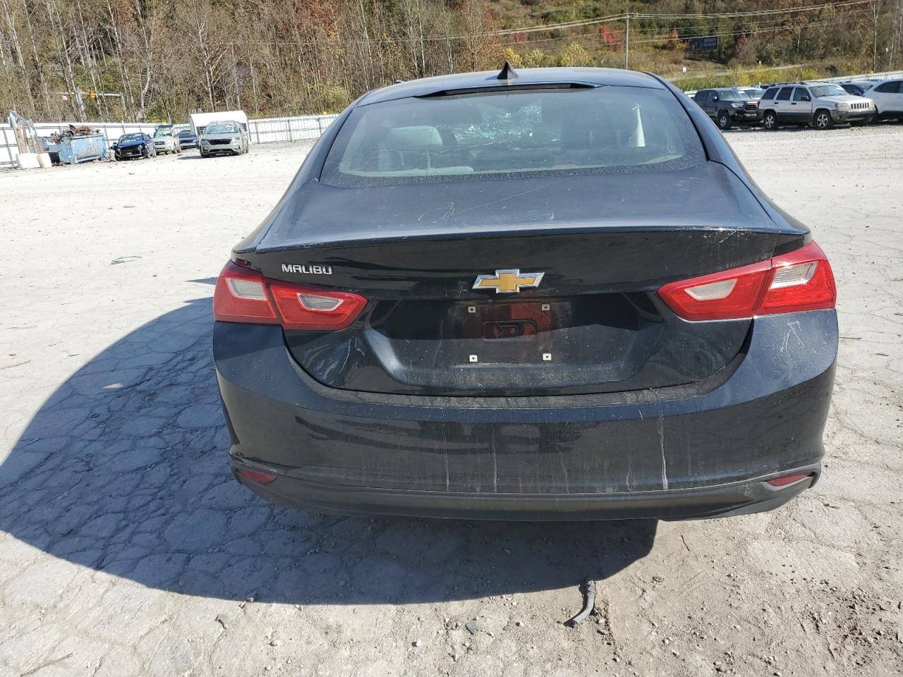2018 Chev Malibu VIN 1G1ZB5ST2JF228031 photo 6