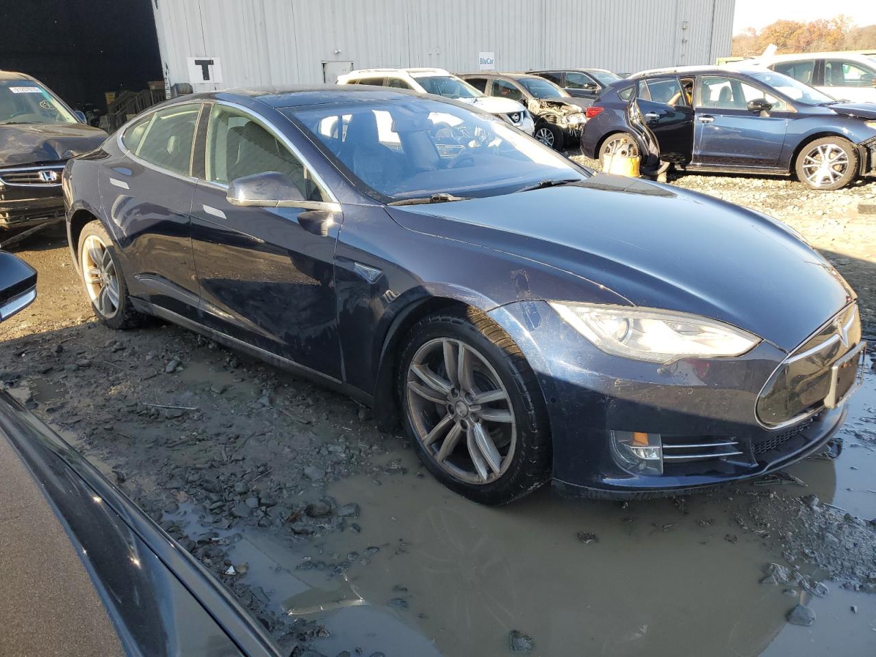2015 Tesla Model s VIN 5YJSA1H2XFF084033 photo 4