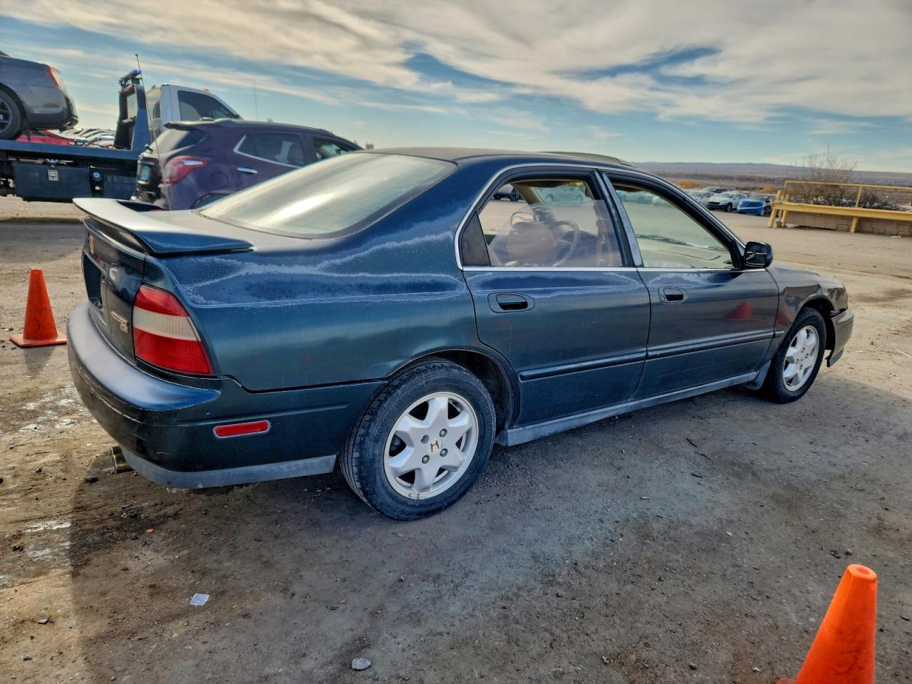 1995 Honda Accord VIN 1HGCE6660SA012824 photo 3