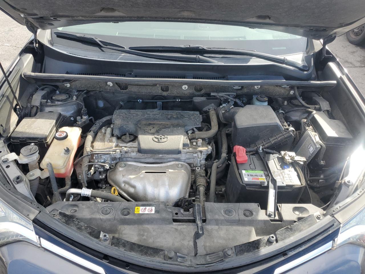 2018 Toyota Rav4 VIN JTMWFREV0JJ175992 photo 12