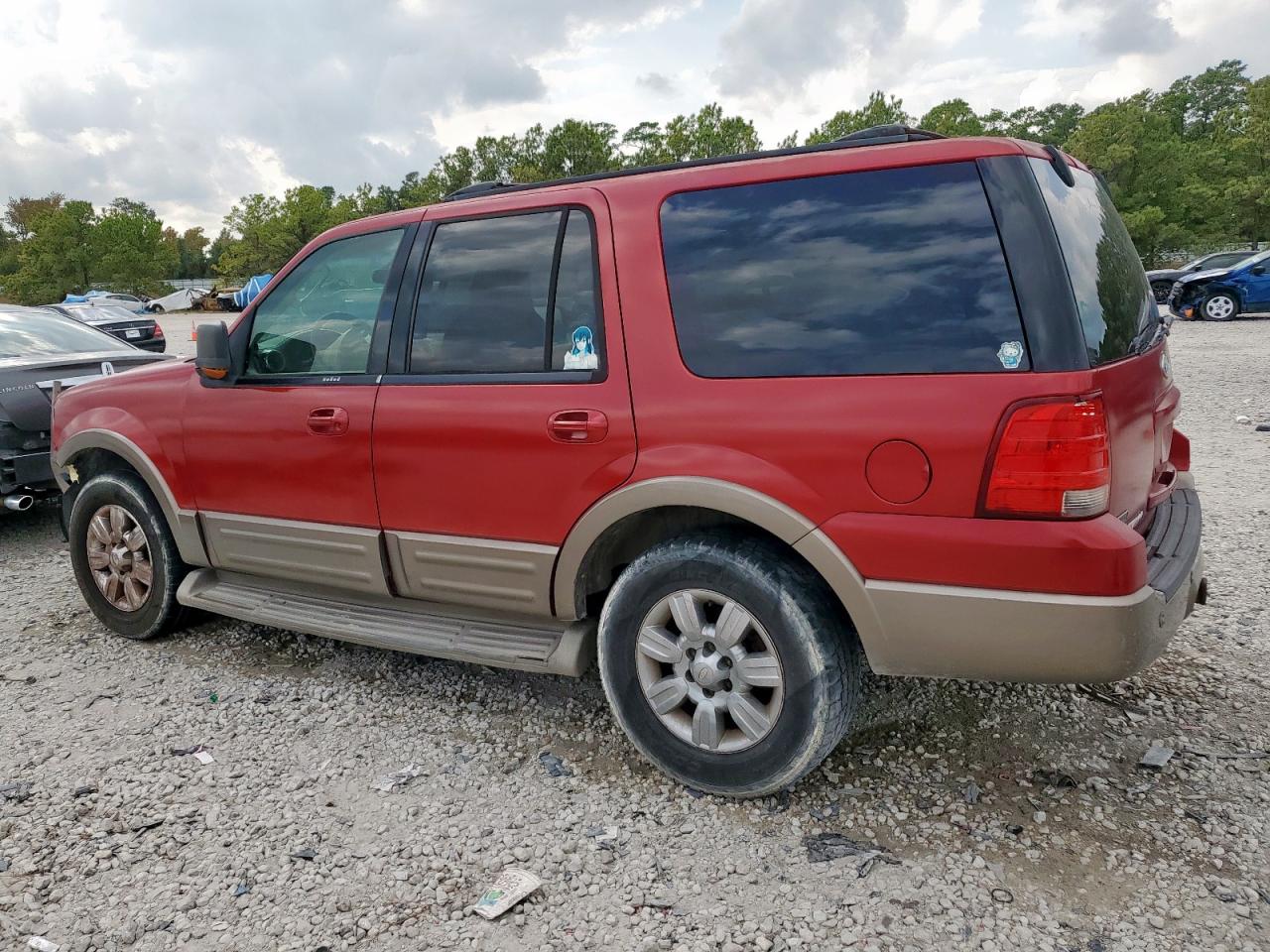 2003 Ford Expedition VIN 1FMPU17L03LC25056 photo 2