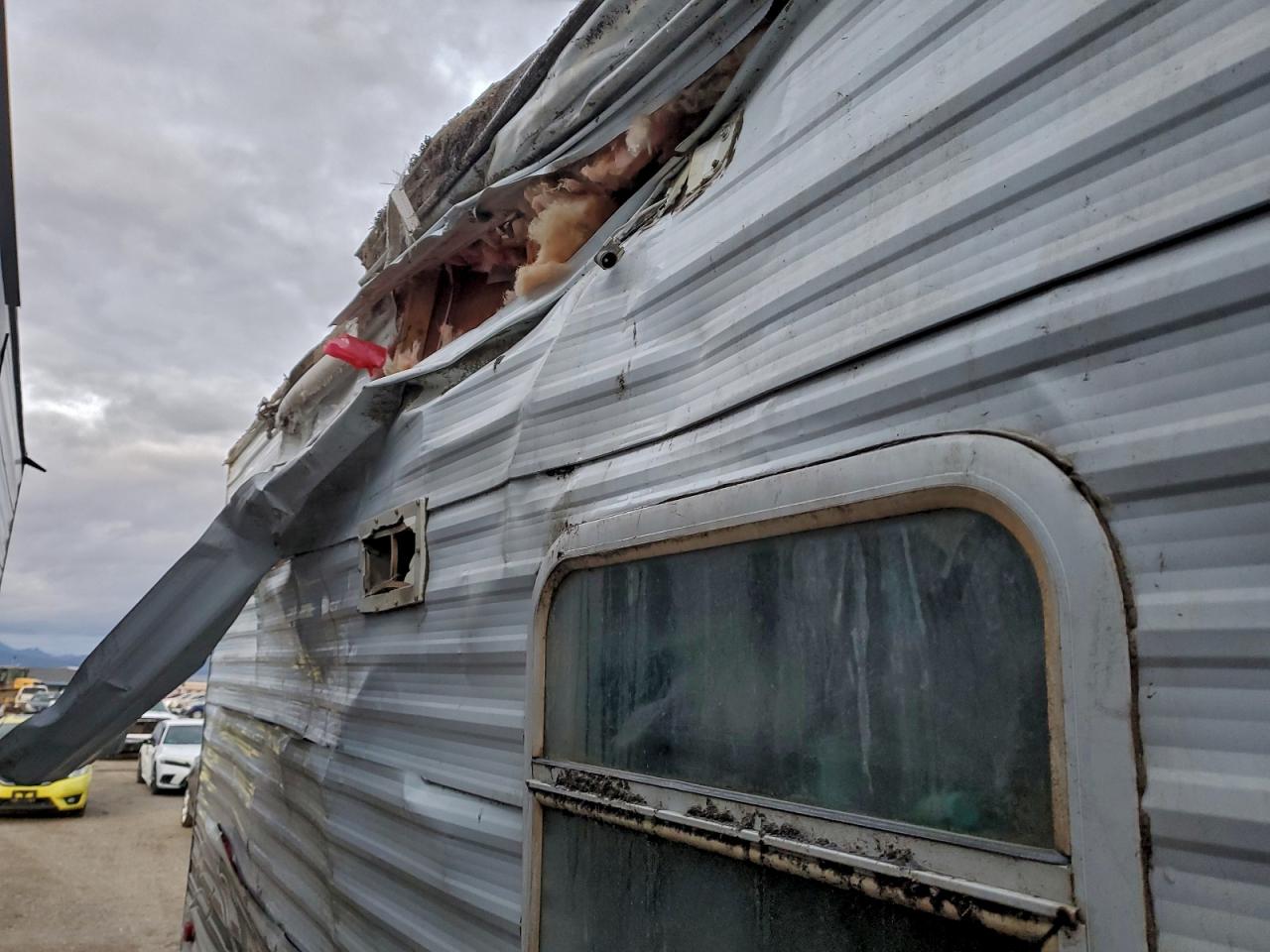 2000 FLEETWOOD Trailers VIN 1ED1H2629Y2397358 photo 9