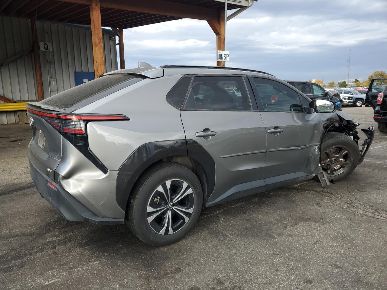 2024 Toyota Bz4x xle VIN JTMABACA6RA068920 photo 3