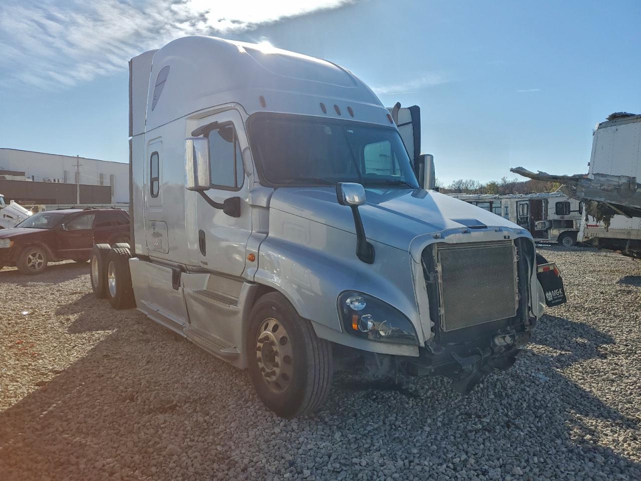 2017 FREIGHTLINER All other VIN 3AKJGLDR0HSHW9859 photo 1
