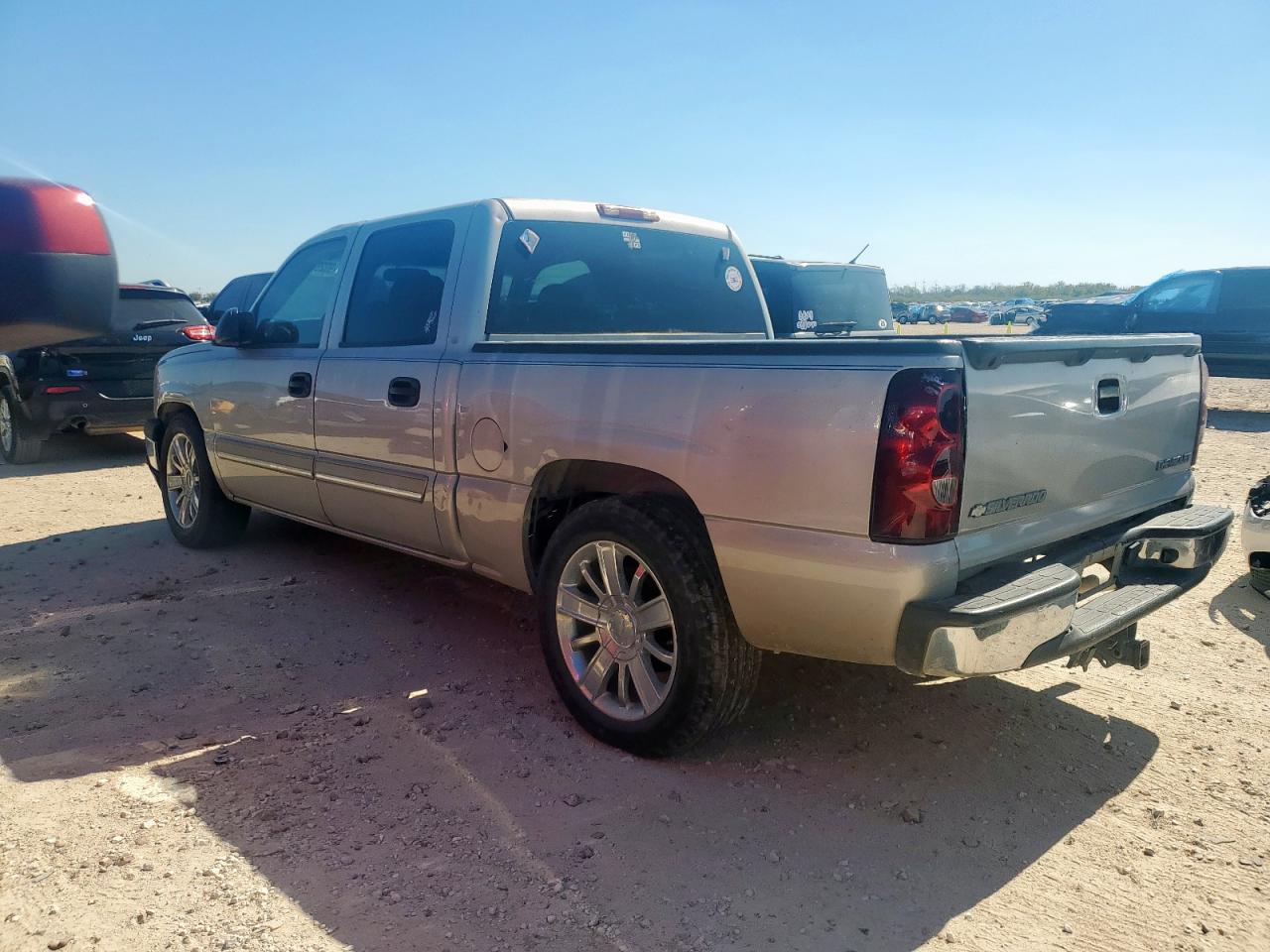 2005 Chevrolet All models VIN 2GCEC13T551141022 photo 2