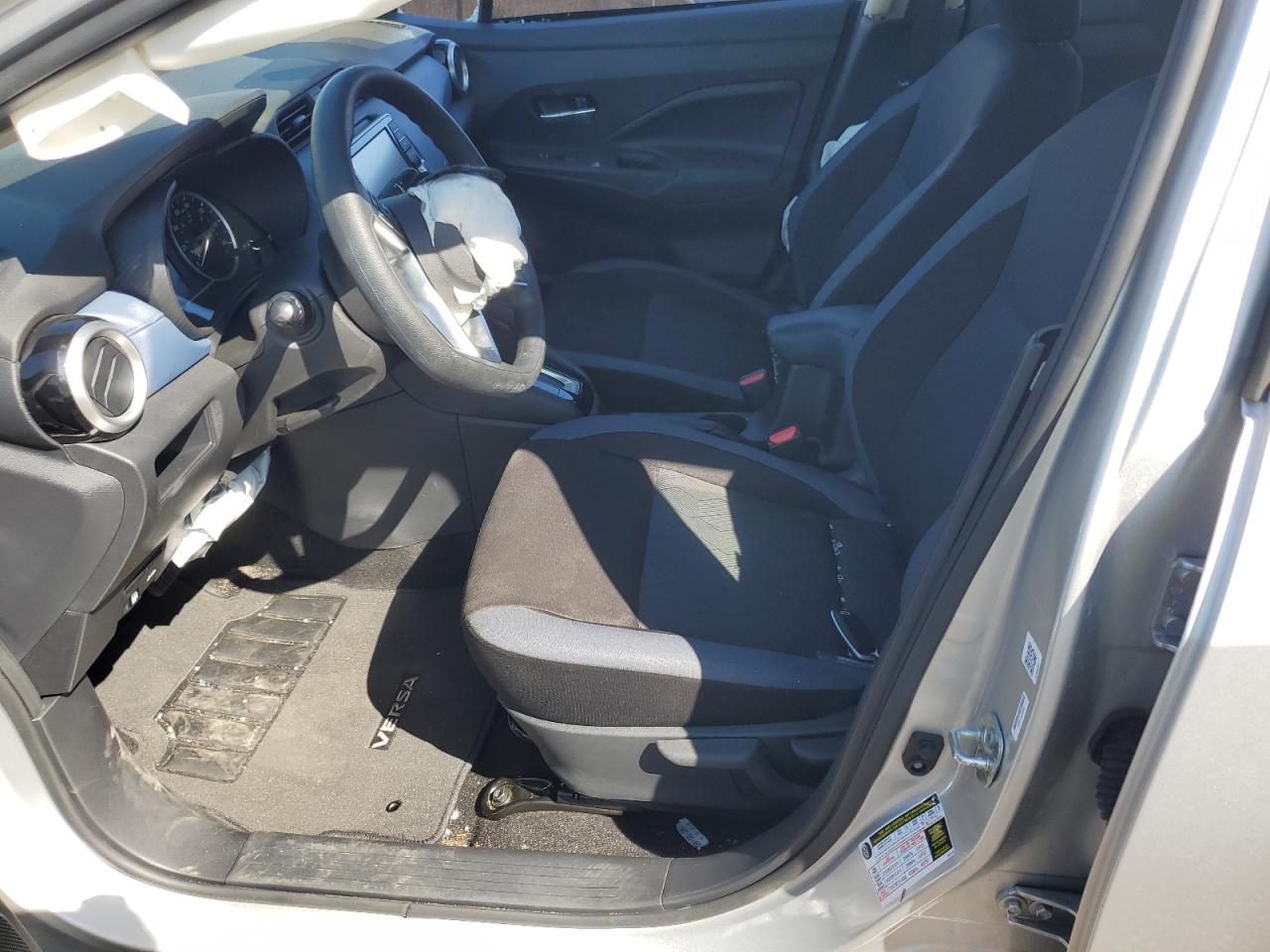2025 Niss Versa VIN 3N1CN8EV1SL860838 photo 7