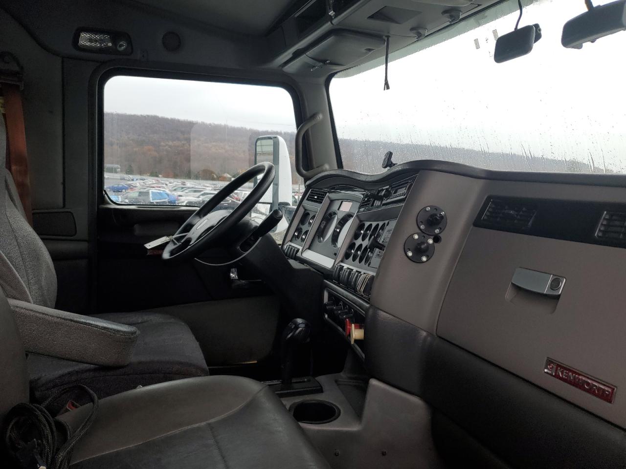 2013 KENWORTH All models VIN 1XKAA48X2DJ354794 photo 5