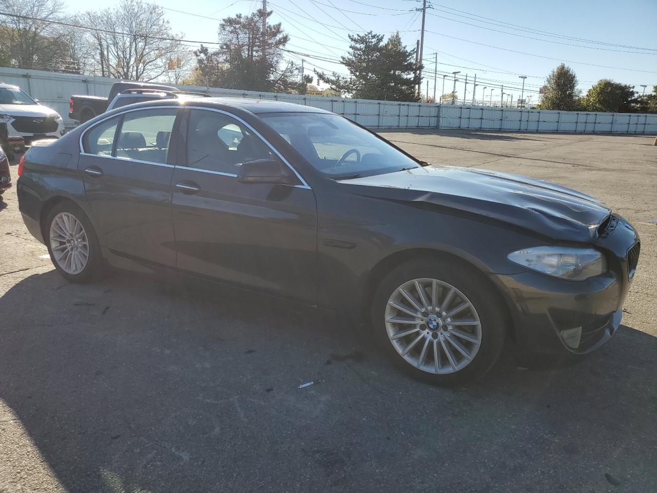 2013 BMW 5 series VIN WBAFU7C53DDU68525 photo 4