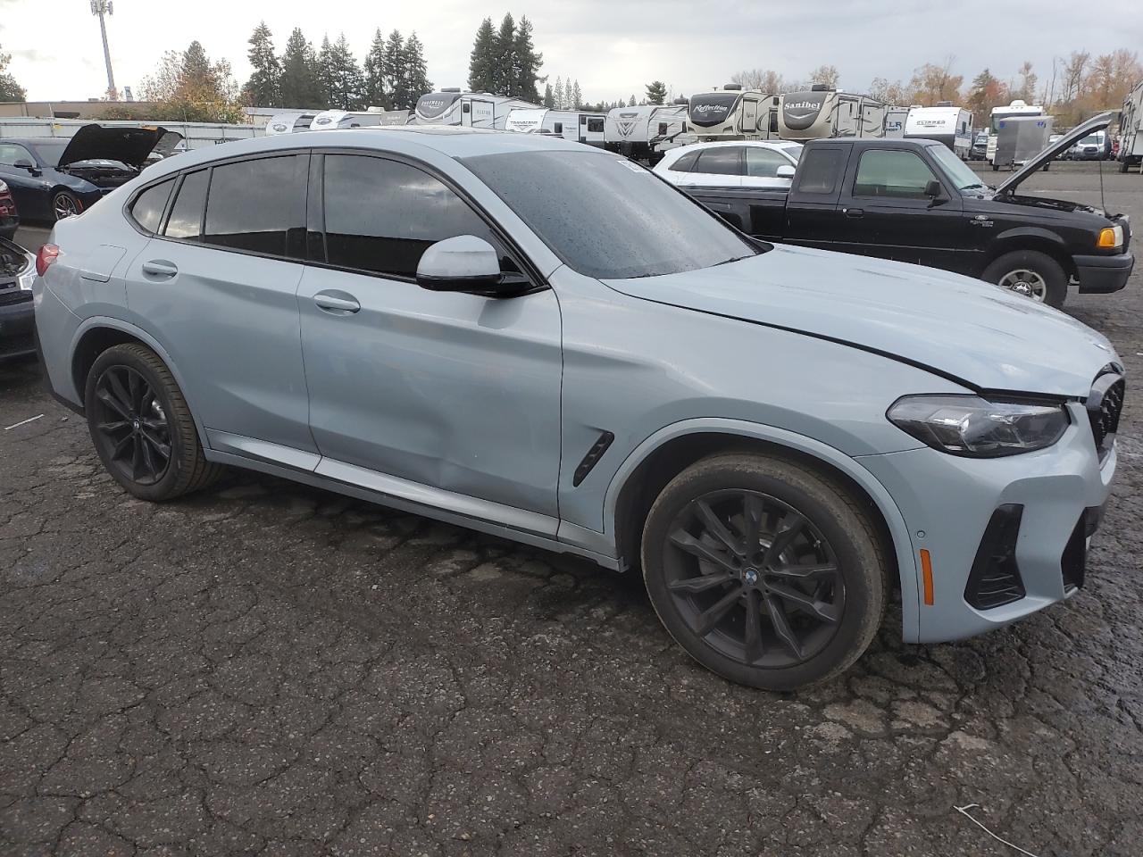 2025 BMW X4 VIN 5UX33DT05S9Y39503 photo 4