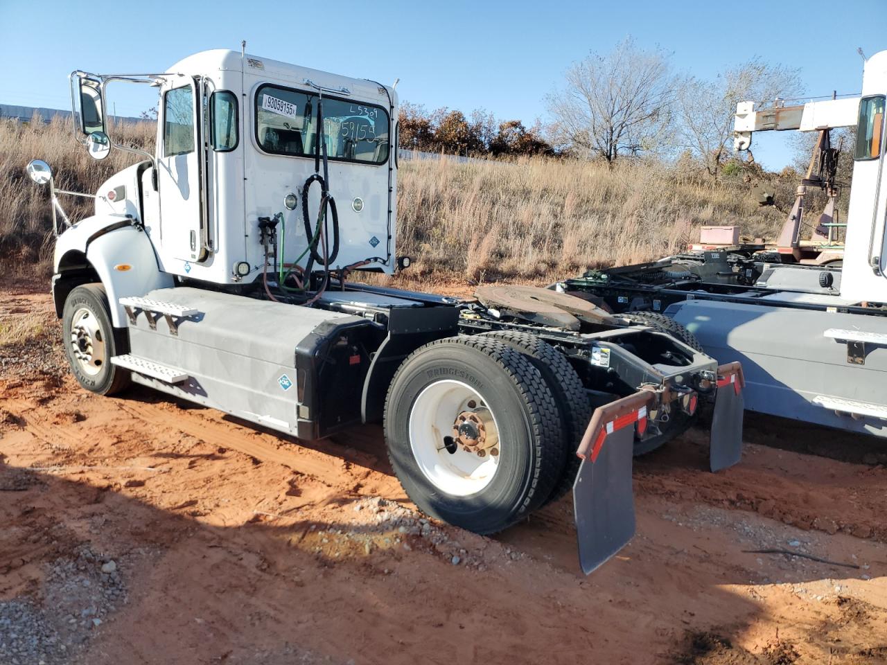2017 PETERBILT All models VIN 1NP3A28X7HD421508 photo 3