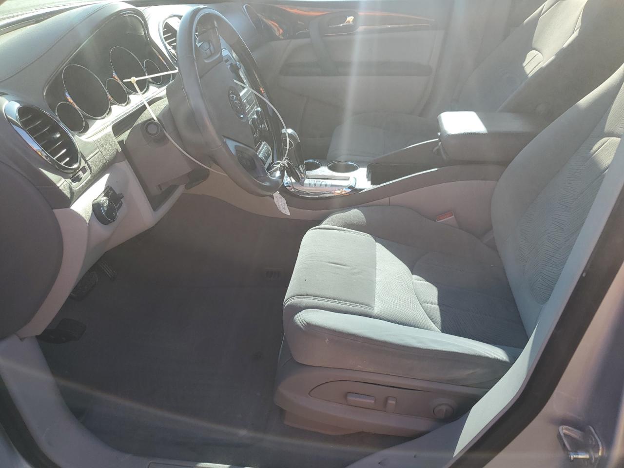 2017 Buick Enclave VIN 5GAKRAKD8HJ273540 photo 7