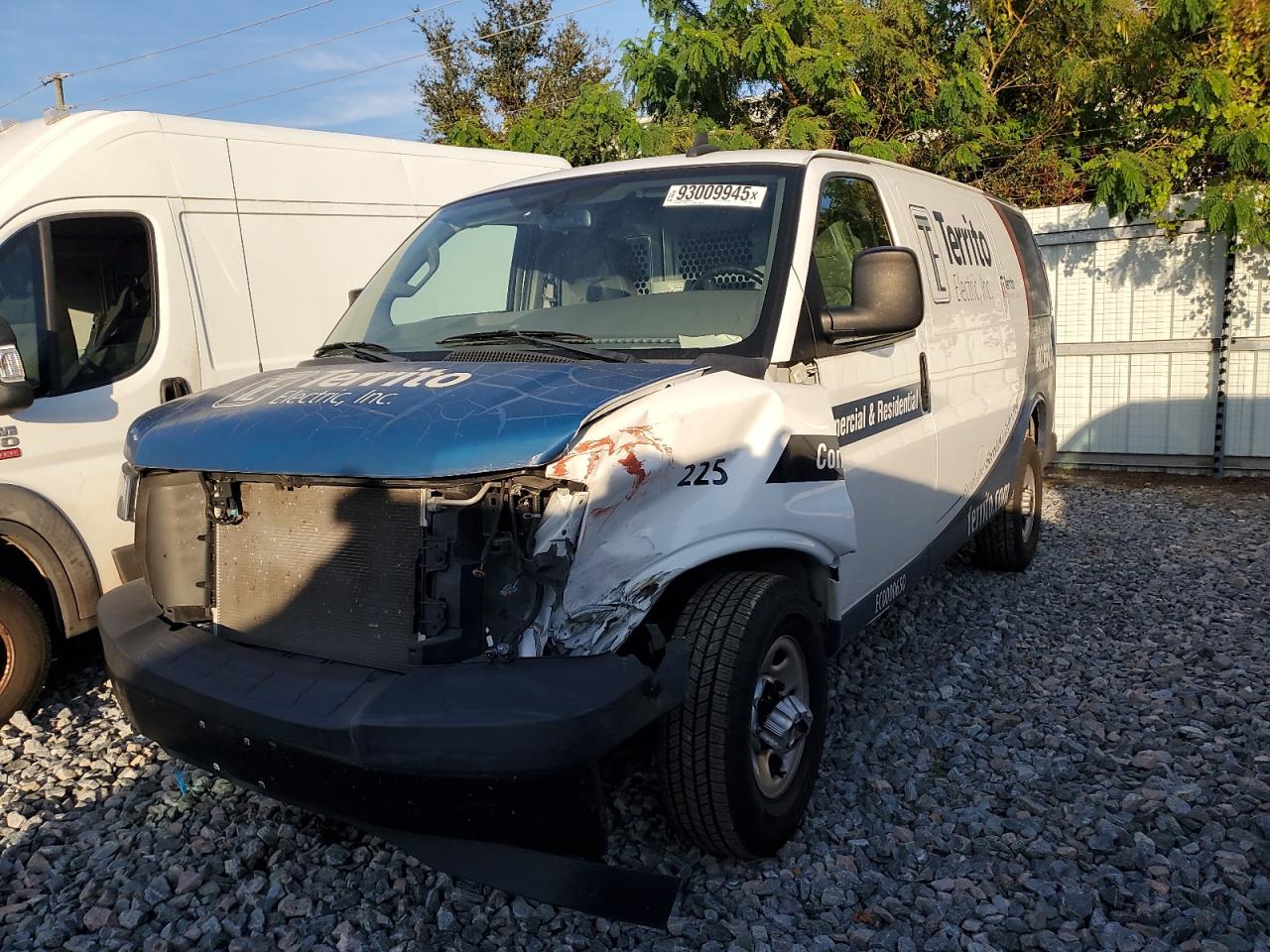 2023 GMC Savana VIN 1GTW7AFP3P1120363 photo 1