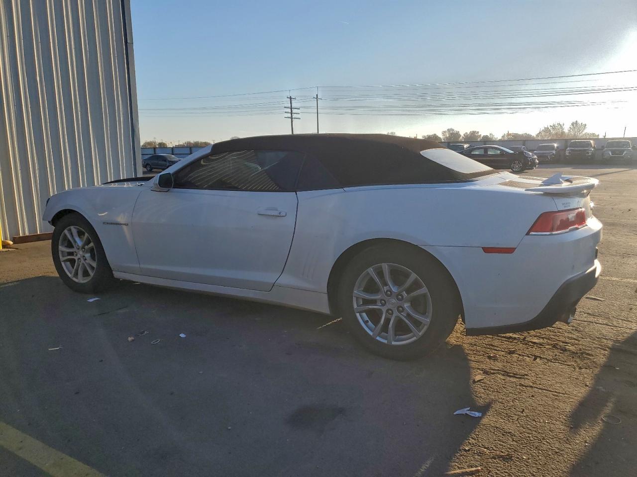 2014 Chev Camaro VIN 2G1FB3D32E9269715 photo 2