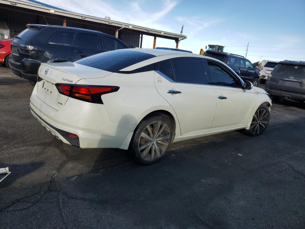 2020 Nissan Altima VIN 1N4BL4FW2LC189861 photo 3