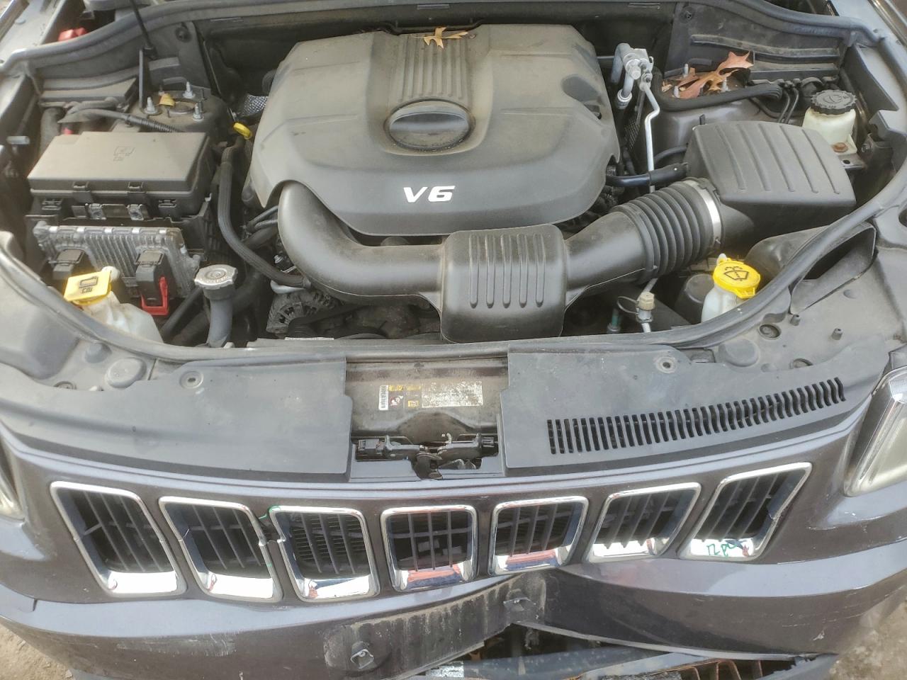 2015 Jeep Grand cher VIN 1C4RJFBG8FC156926 photo 12